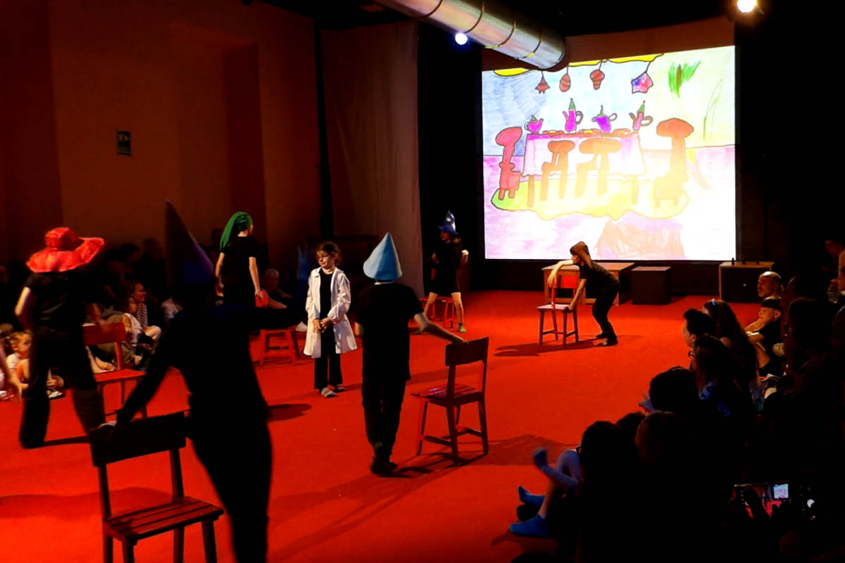 trebbo-teatro-bambini-scuole-famiglie-milano-641_0000_Livello 8