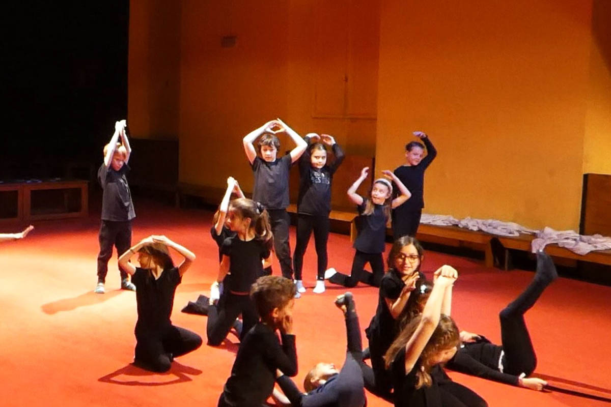 trebbo-teatro-bambini-scuole-famiglie-milano-641_0001_Livello 7