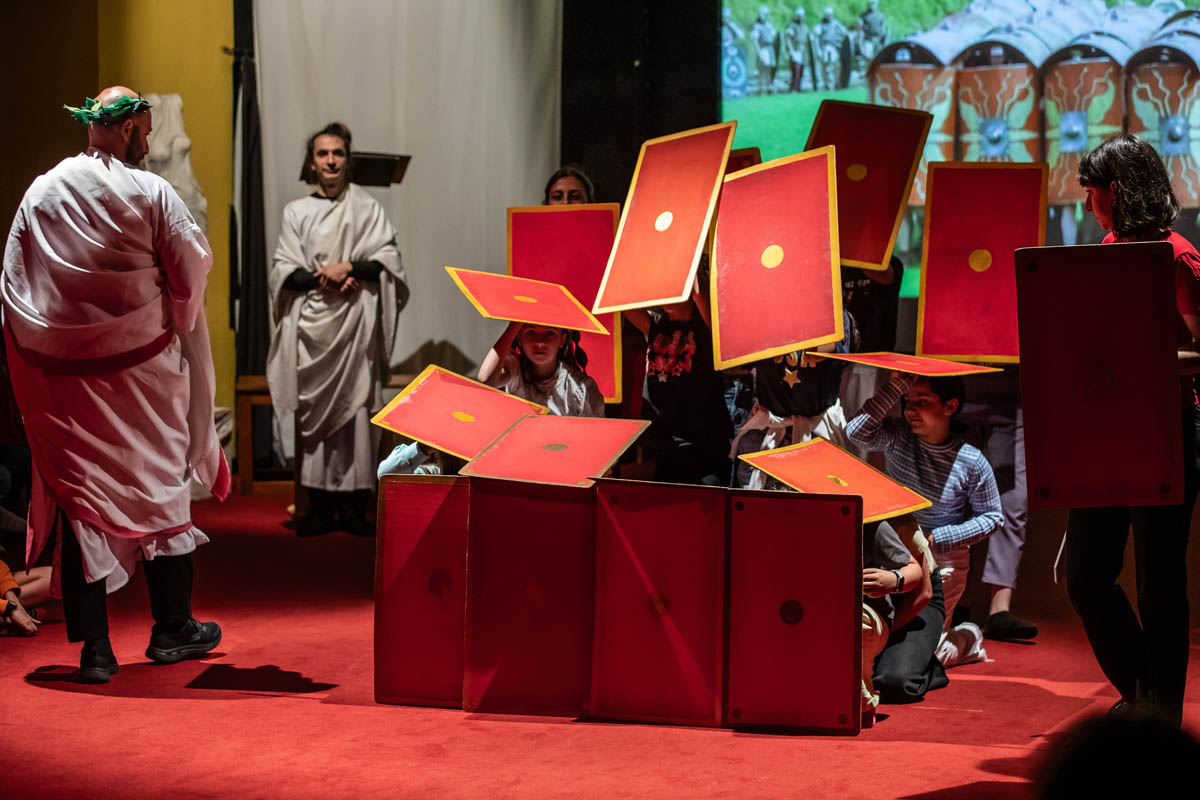 trebbo-teatro-bambini-scuole-famiglie-milano-710_0010_Livello 50