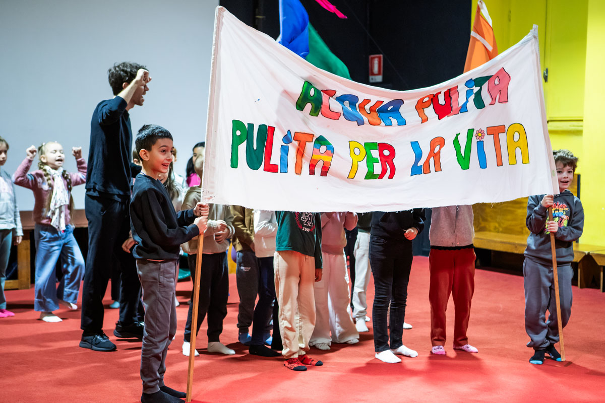 trebbo-teatro-bambini-scuole-famiglie-milano-h2o-101_0005_Livello 6